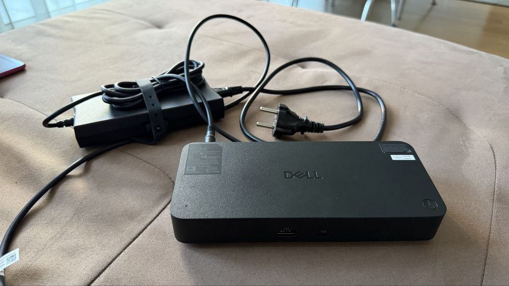 Dell Pro Thunderbolt 5 Smart Dock - SD25TB5