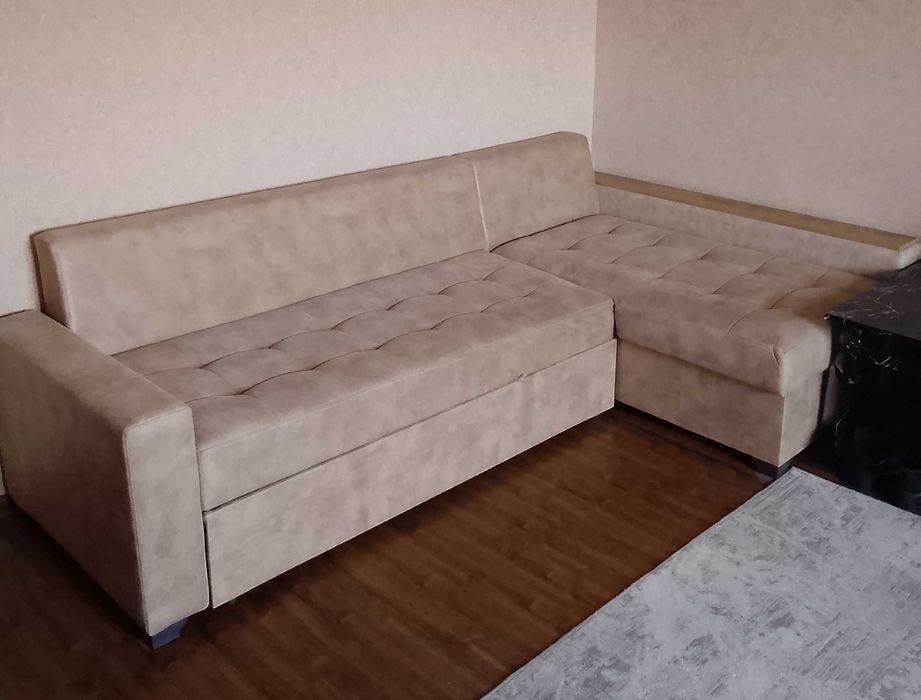 Продаю диван уголок раздвижной 2.35 х 1.30