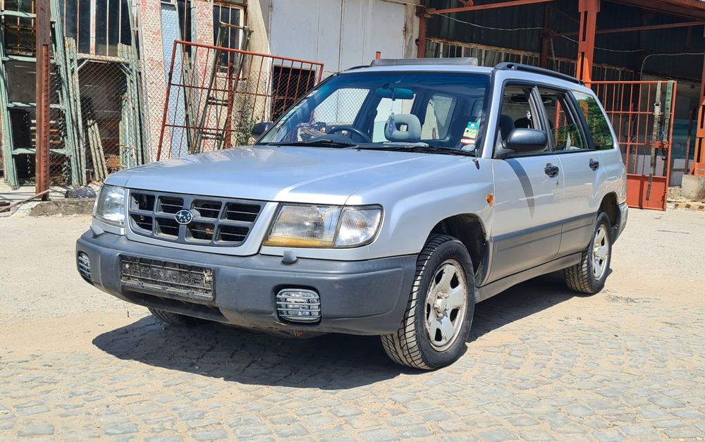 Subaru Forester 2.0i на части