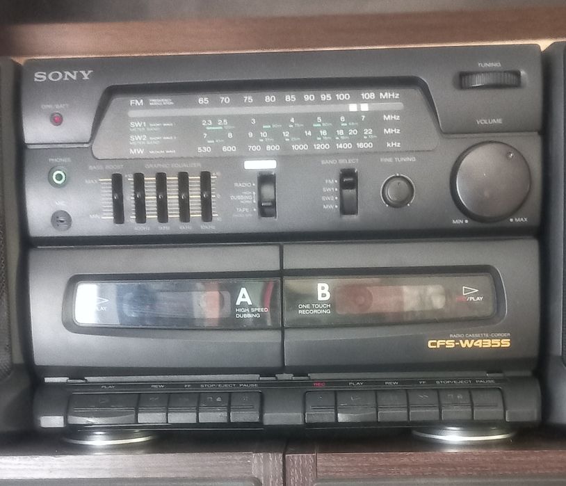 Продаётся SONY  CFS-W435S 1996 года