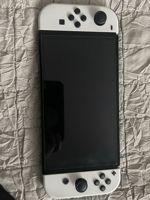 nintendo switch oled stare perfecta folie+husa de tinut si 2 jocuri