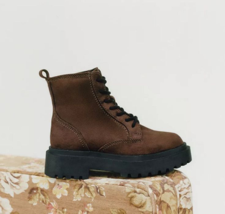 Боти Зара 39 номер