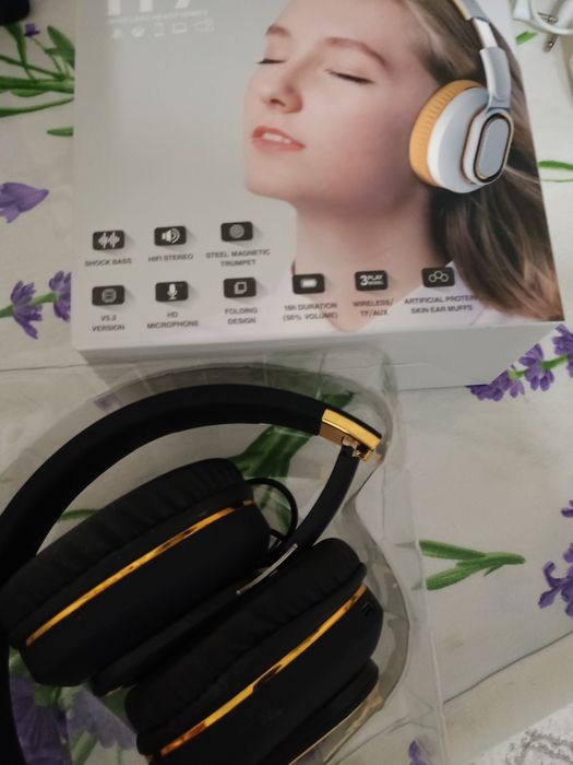 Наушники Bluetooth