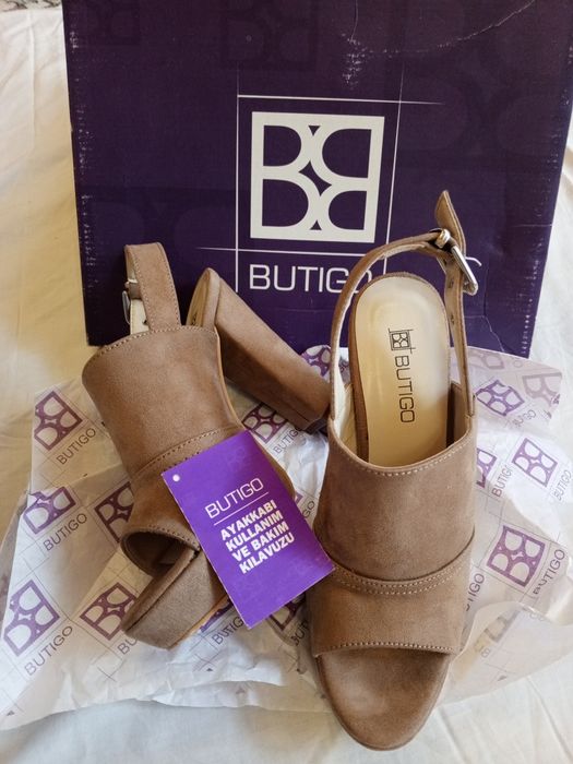 Женская обувь...