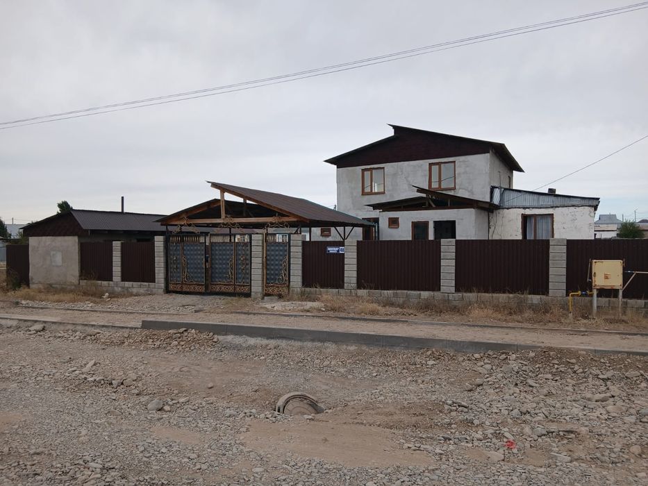 продам 2 этажный дом