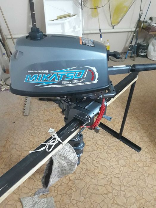 лодка для рыбалки BERING 310 с мотором MIKATSU 5 ( Корея)