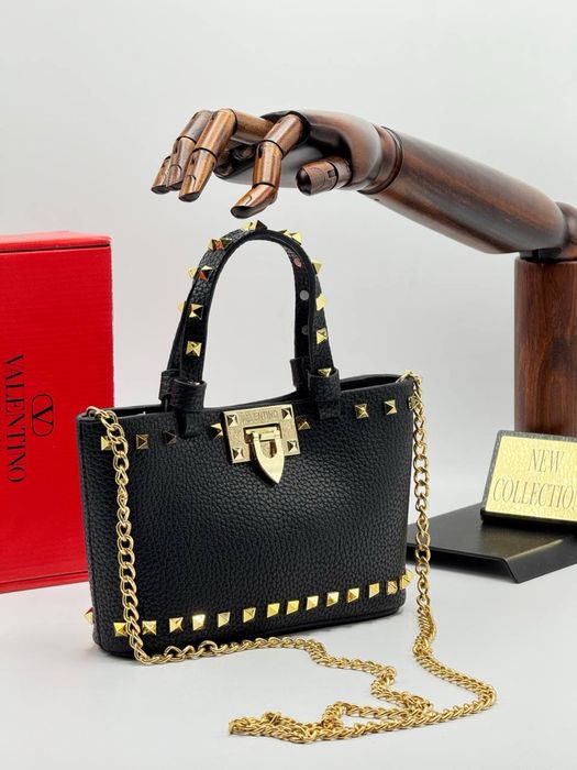 Geanta Valentino noua !!! Dimensiuni 22/14 !!!