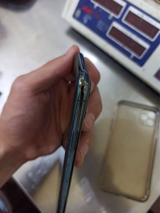 Iphone 11 pro max LL/A hamma narsa full beriladi