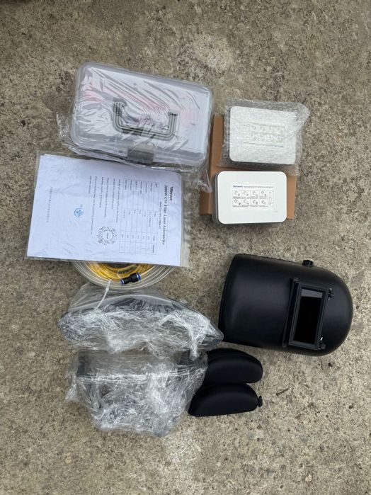 Машина за лазерно заваряване