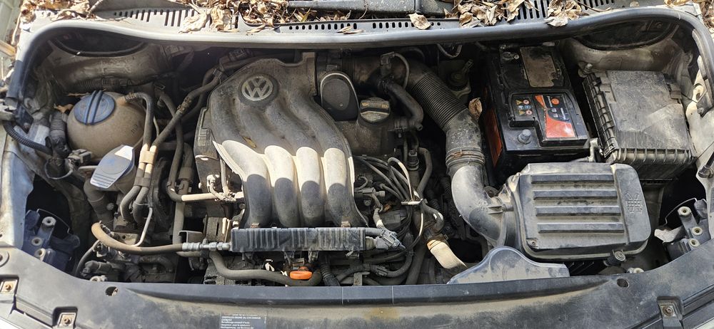 VW CADDY III 1.6 Бензин на Части