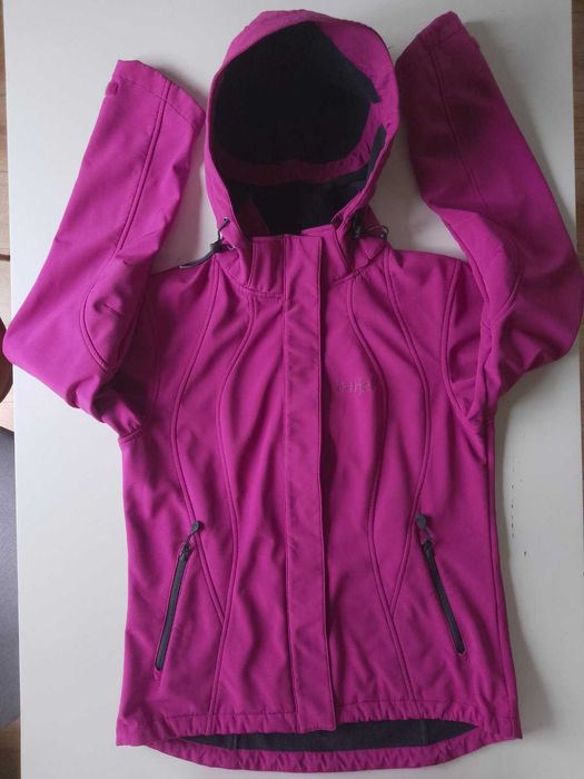 Оригинално софшел туристическо яке