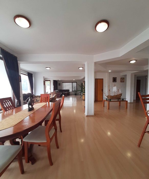 Продава се Многостаен апартамент в Търговище, Център - 300 кв.м за 667 €/кв.м - Снимка #18