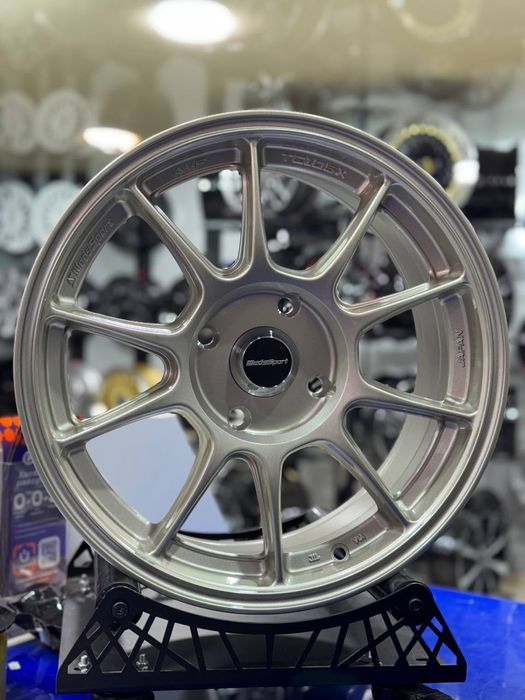 16 diskala sport model