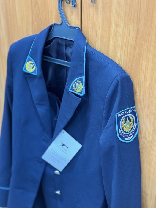 Продам форму МВД (китель с юбкой)