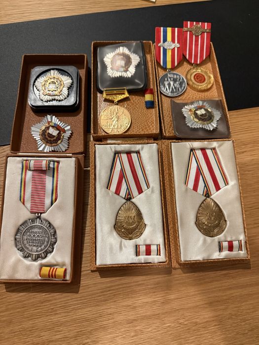 Medalii din epoca comunista