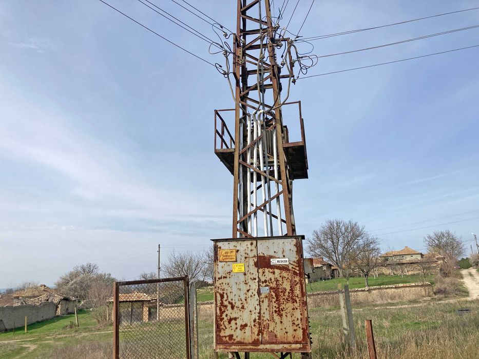 ПРОДАВА ПАРЦЕЛ за къща или за ГРАДИНАРСТВО, с. Енево (общ. Нови пазар)