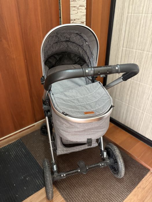 Продам коляску.