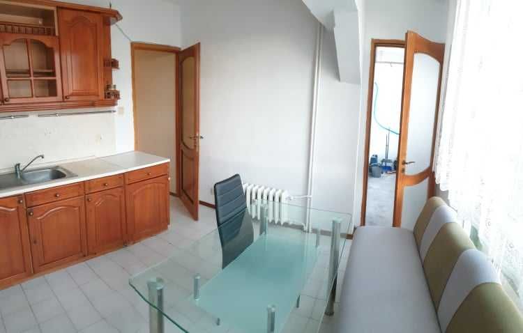 Дава се под наем Двустаен апартамент в Бургас, Център - 65 кв.м за 204 € - Снимка #6