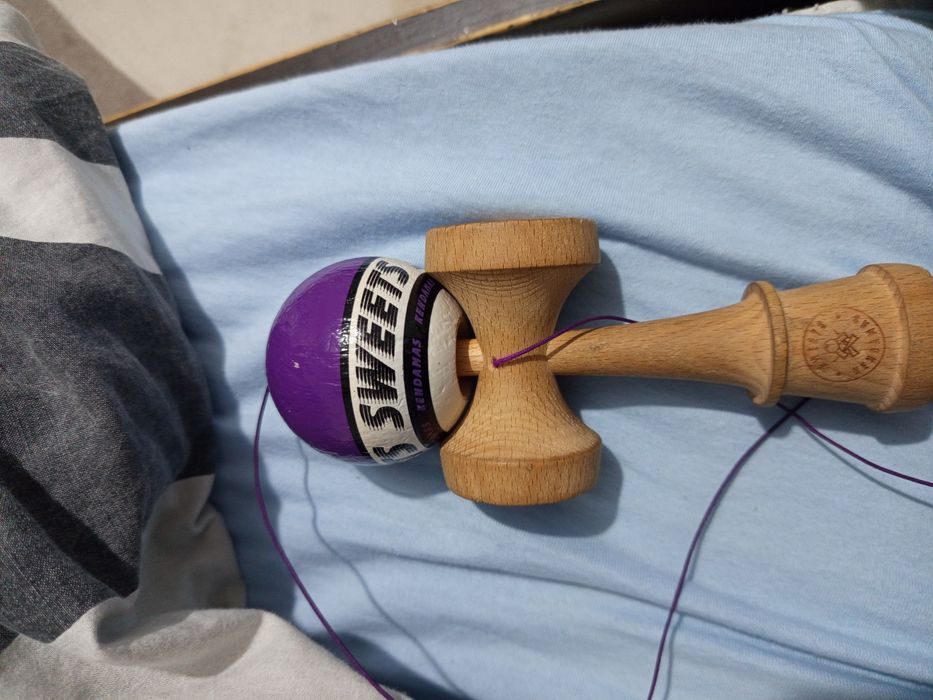 Vând kendama starter