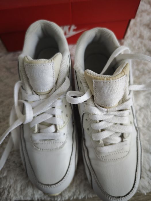 Дамски маратонки Nike Air Max 90/ бели 36 номер