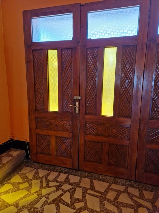 Vând Uși stil Banat