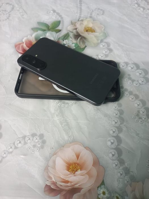 Samsung a36 в отличном состоянии