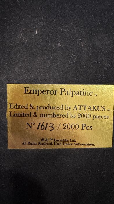Vând statuetă oficială Star Wars – Emperor Palpatine