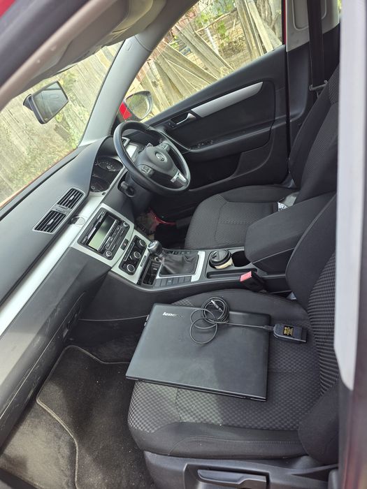 Dezmembrez Volkswagen Passat B7 2012  rosu ly3d