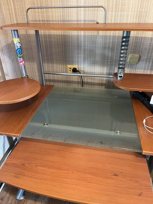 Компьютерный стол