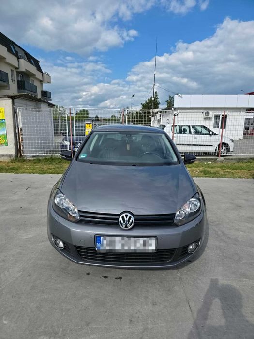 VOLKSWAGEN Golf 2012