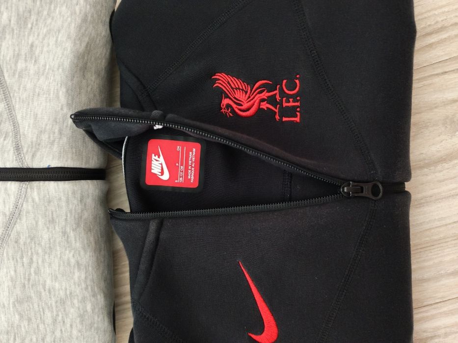 Nike tech горнища за момче