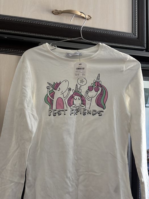 Fudbolka 2xil razmer va 2 xil rangda