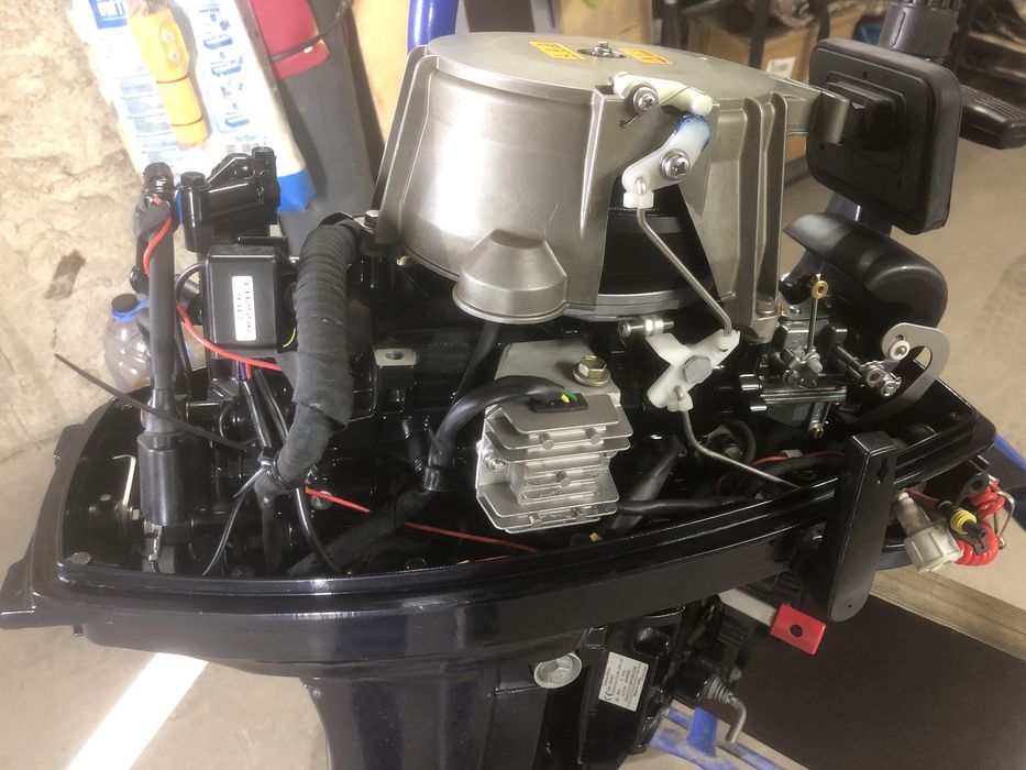 Продам лодочный мотор TOHATSU  M 18 E 2