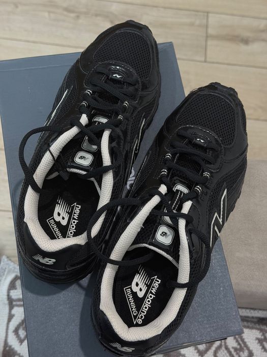 Unisex New Balance 204L