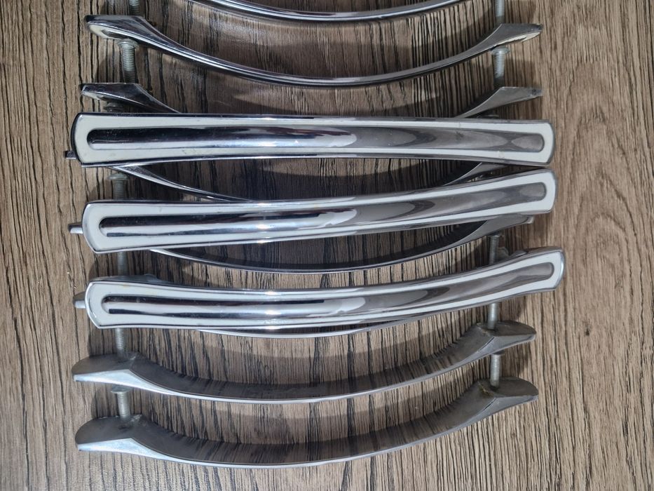 Продам ручки для шкафов