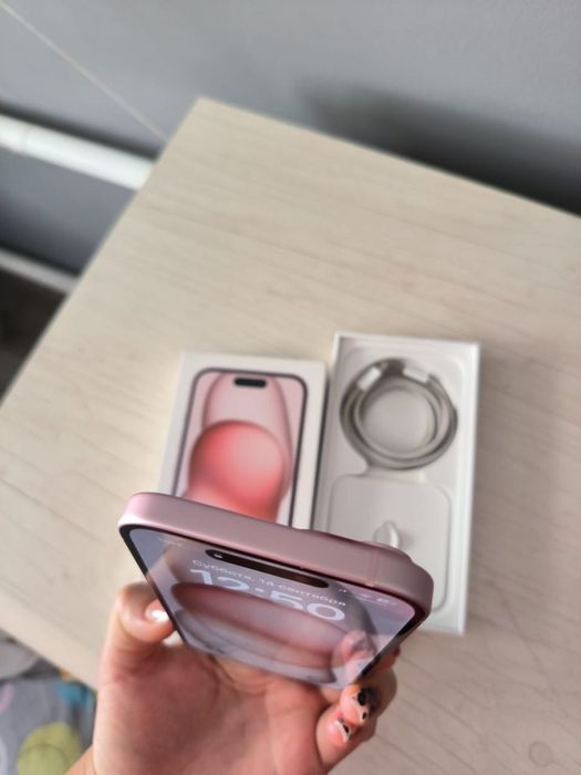 IPhone 15 с гарантией