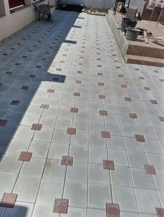 Preturi de producător pentru pavaje si pavele model 20x20 Montaj Trans