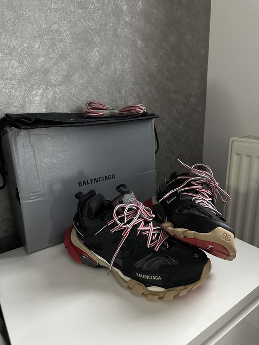 Balenciaga Track
