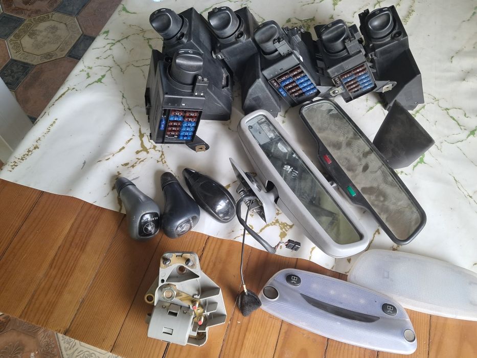 Мерседес.w210 планка телевизор.