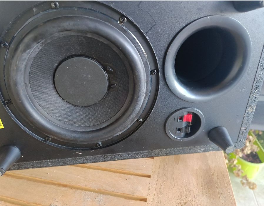 Буфер на LG за домашно кино.