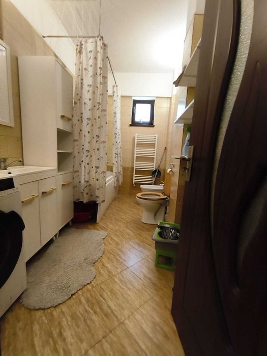 Apartament  cu doua camere decomandat 58mp bloc nou 2015 capat Cug Valea Adanca-Capitol