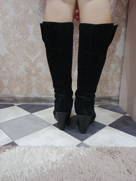 Продам сапоги замшевые