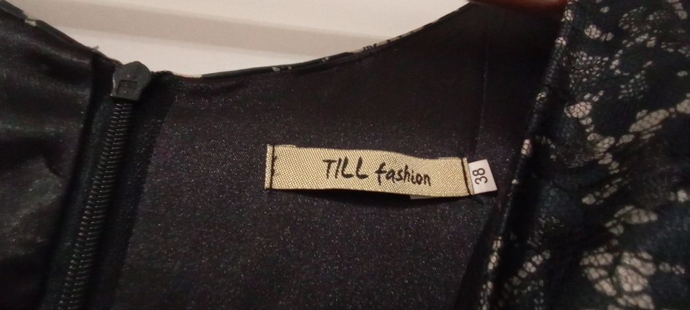 Rochie de seara eleganta cu dantela aplicata