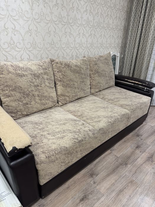 Продаётся диван
