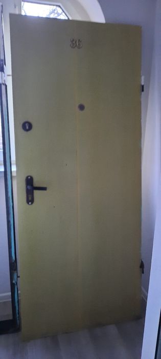 Дверь входная металлическая