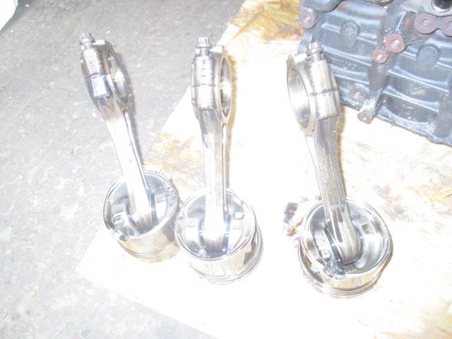 Piston biele Passat B6 Tiguan T5 Amarok Touran motor 2,0 TDI euro 5