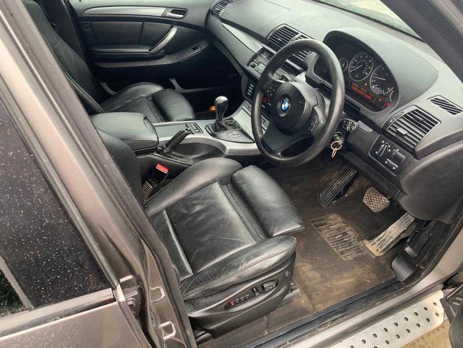 Dezmembrez bmw x5 e53 facelift/3.0 d 218 cp/bara fata x5/capota