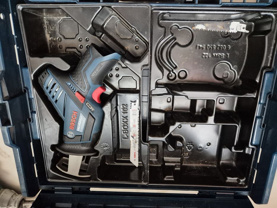 Fierastrau sabie bosch 12v li-ion