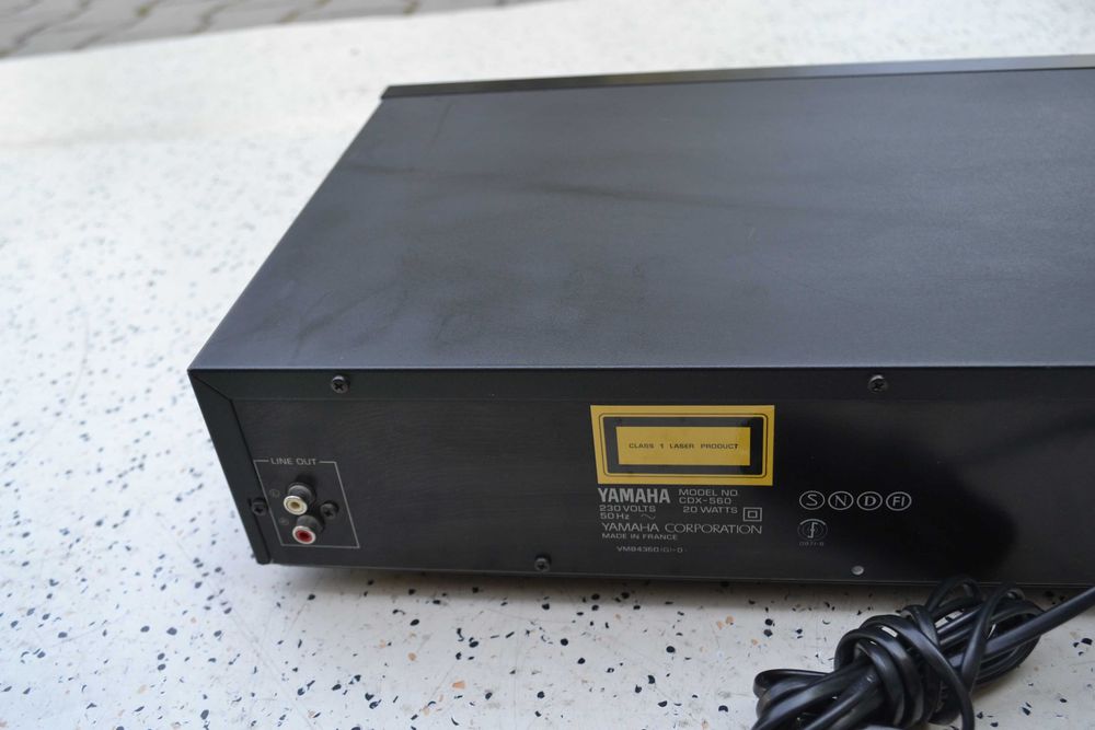 Cd player Yamaha CDX 560