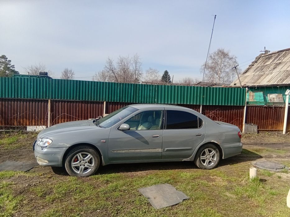 Продам автомобиль Nissan cefiro a33